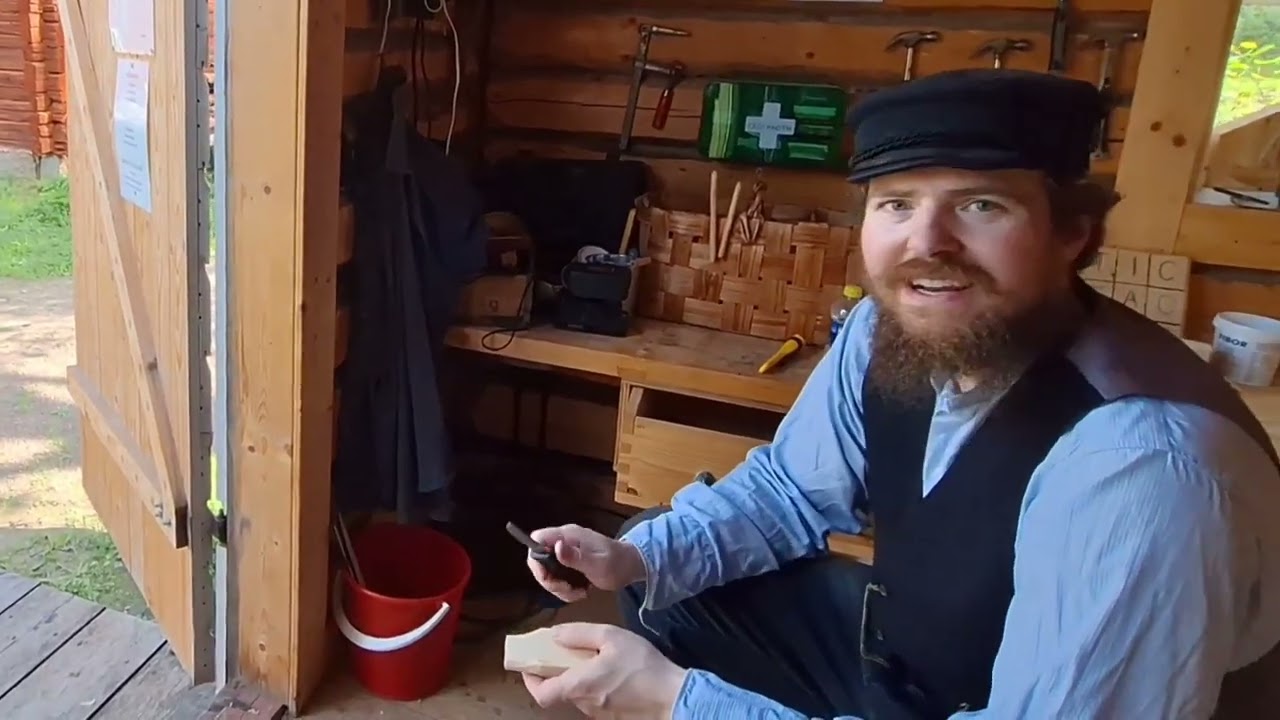 STUNDARSIN ULKOILMAMUSEO MUSTASAARI