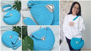 Crocheted Shell Handbag Holds its shape well Learning to crochet circles and ovals