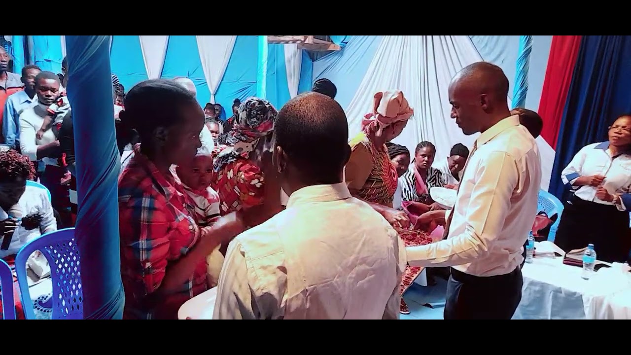 HOLLY COMMUNION SERVICE