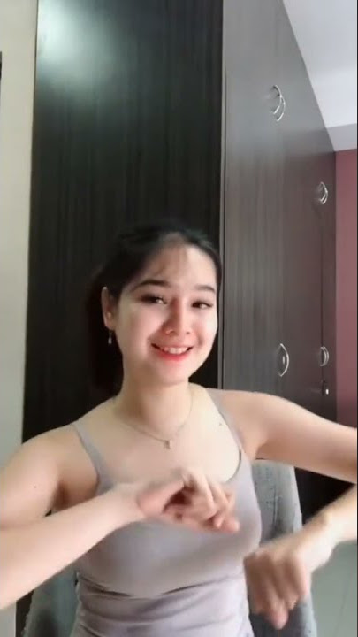Goyangannya Aida Kiehl Tik Tok Video Challenge | SRT0003