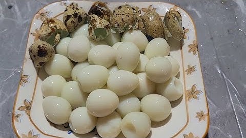 Bặt mí cách luộc trứng cút dễ lột vỏ tróc lóc tự chui ra