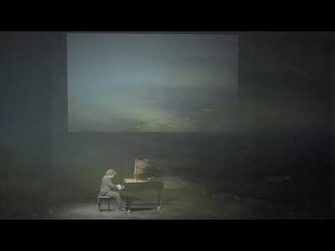 Nicolas Celoro joue
