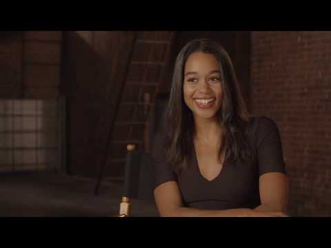 Video: Laura Harrier grynoji vertė: Wiki, vedęs, šeima, vestuvės, atlyginimas, broliai ir seserys