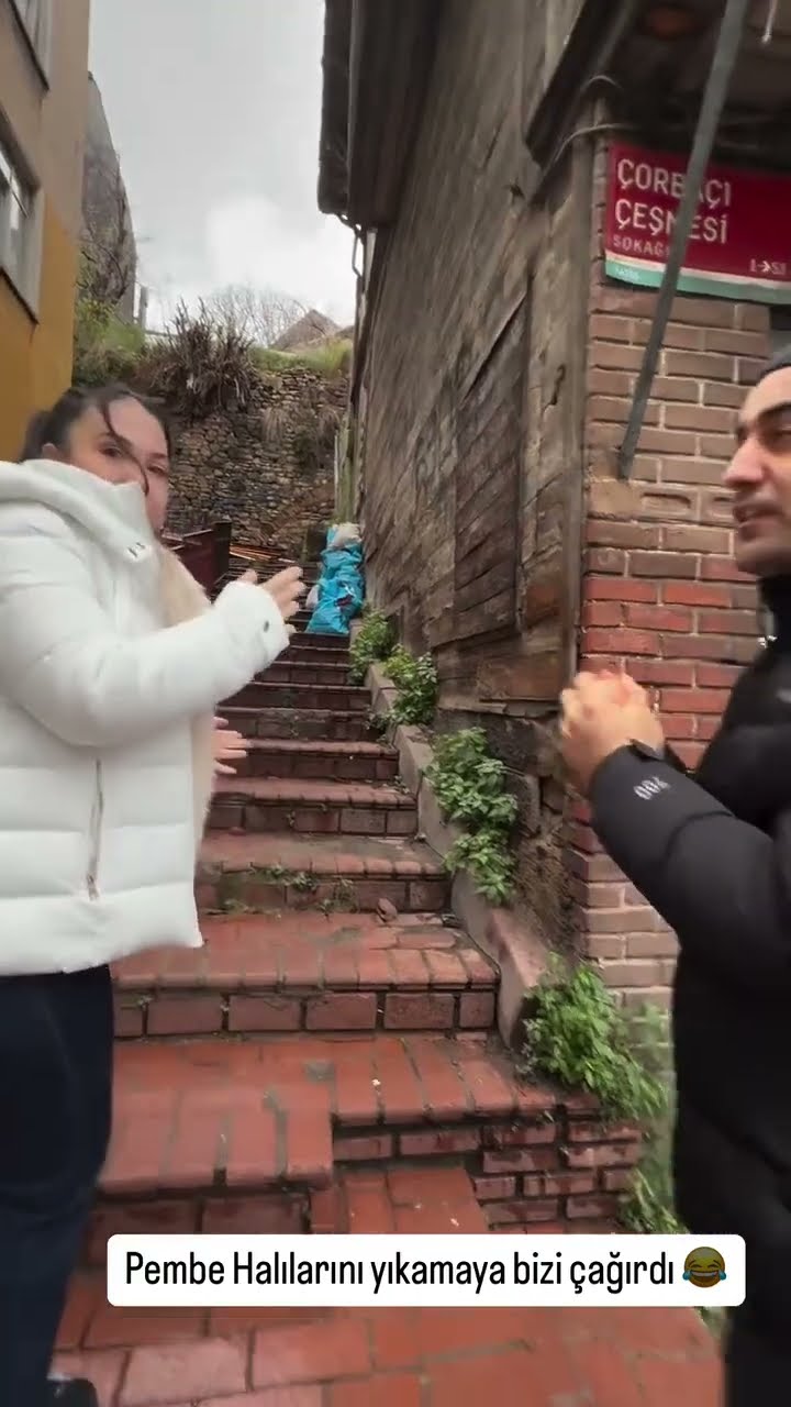 Pembe halılarını yıkamaya beni çağırdı ?