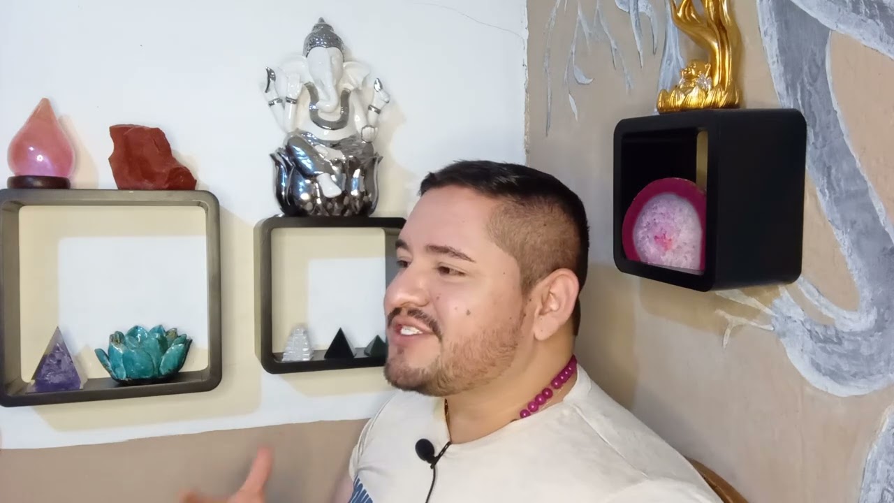 Virgo♍  Un pasado quiere volver. 2 arcangles te guiaran en tu camino. Protección divina.