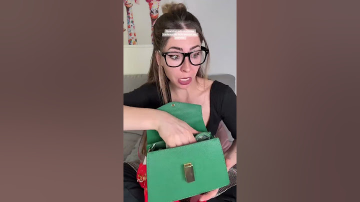 Quand un ado ouvre ses cadeaux de Noël devant ses parents #humour #pourtoi #foryou #noel