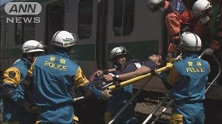 大地震の崩落土砂で電車脱線・・・乗客救出・DMAT訓練(16/09/01)