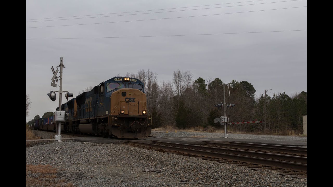 CSXT Q141 Elmont VA 01.14.2017 - YouTube