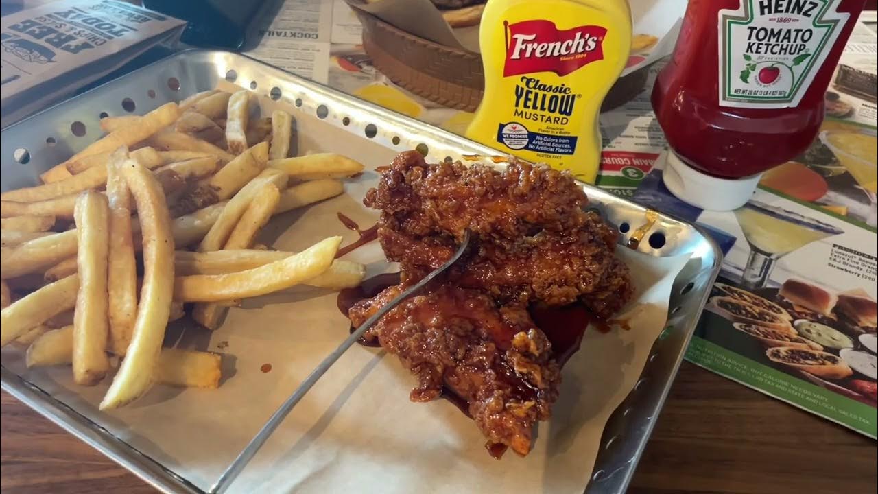 Having Lunch at the Chili’s at Evergreen Park IL at Evergreen Plaza on