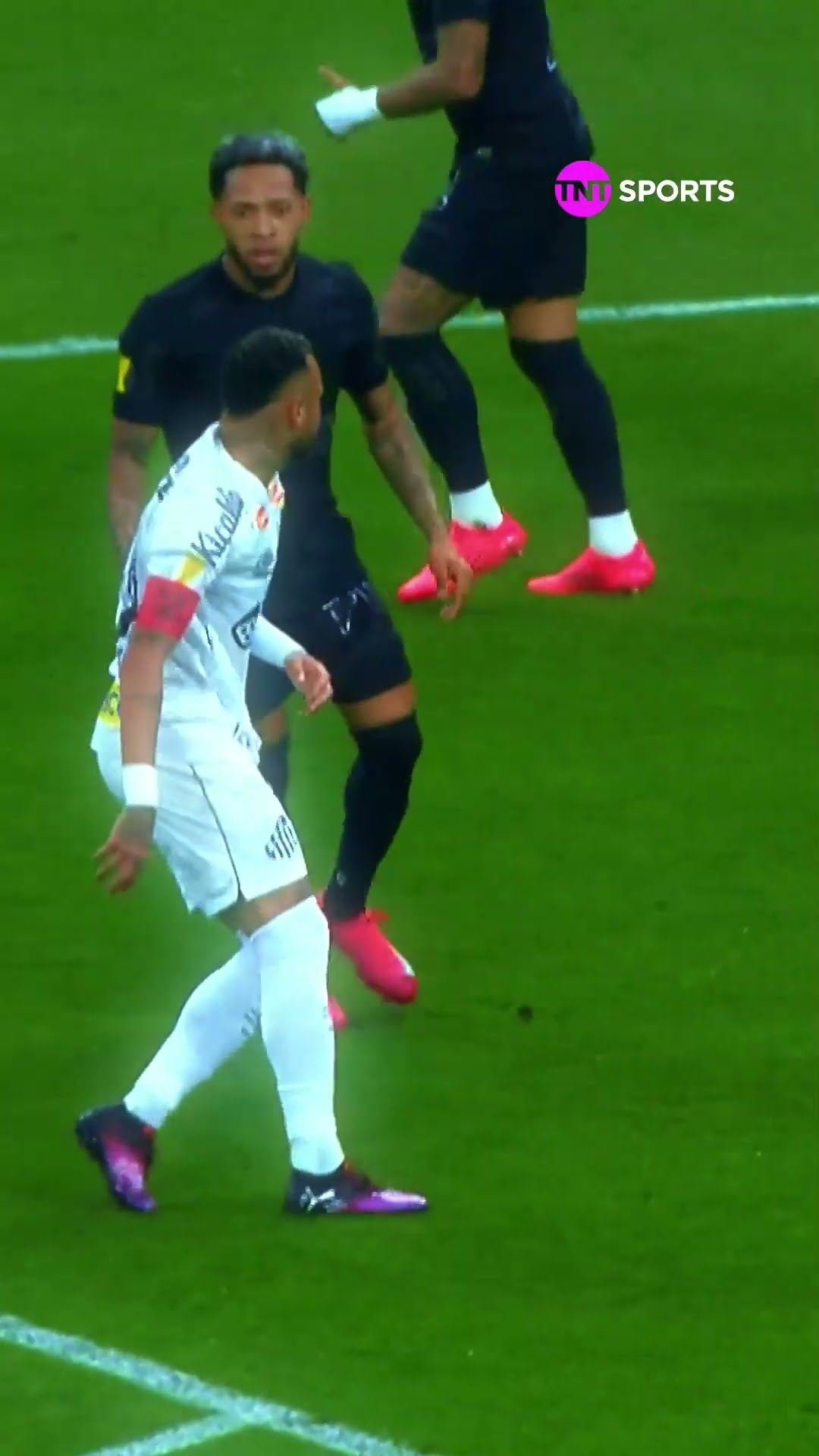 CHEGOU VOANDO?! OS MELHORES LANCES DO NEYMAR NESSA VOLTA PARA O SANTOS