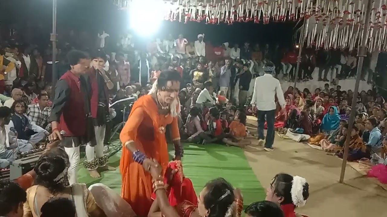 मयारू मितान छत्तीसगढ़ी नाच पार्टी जिला मुंगेली दिनेश जोकर बघमार बंशीलाल जोकर हरिनछपरा मो. 9399741872