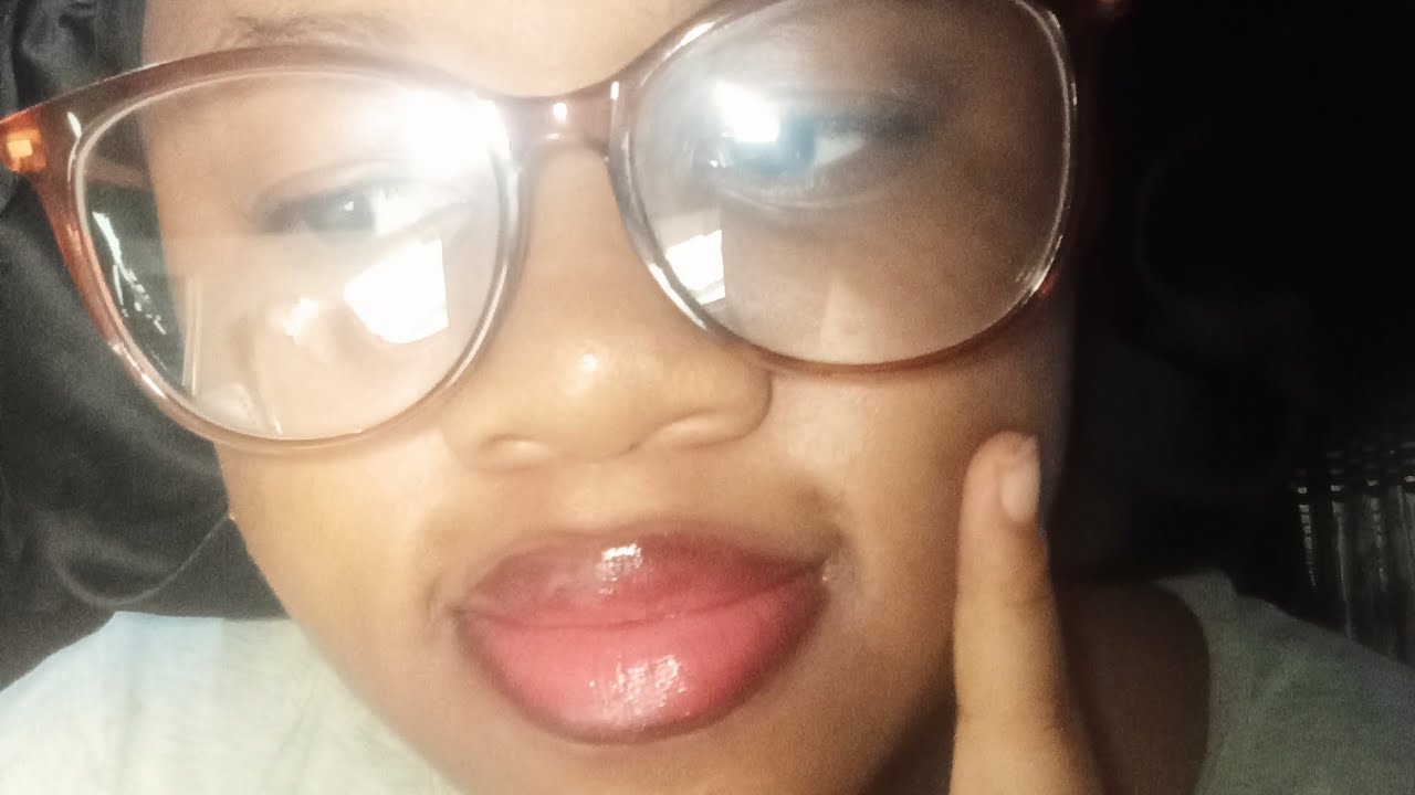 ASMR/  Tongue twisters and hand movements to help you get some sleep🫠 😊