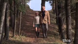 Richard Harris Tells Jodie Foster What Happens When You Drink