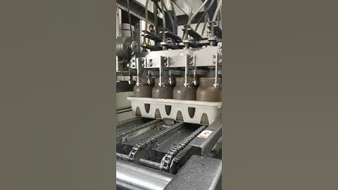 Mushroom liquid culture inoculation machine for bottle cultivation