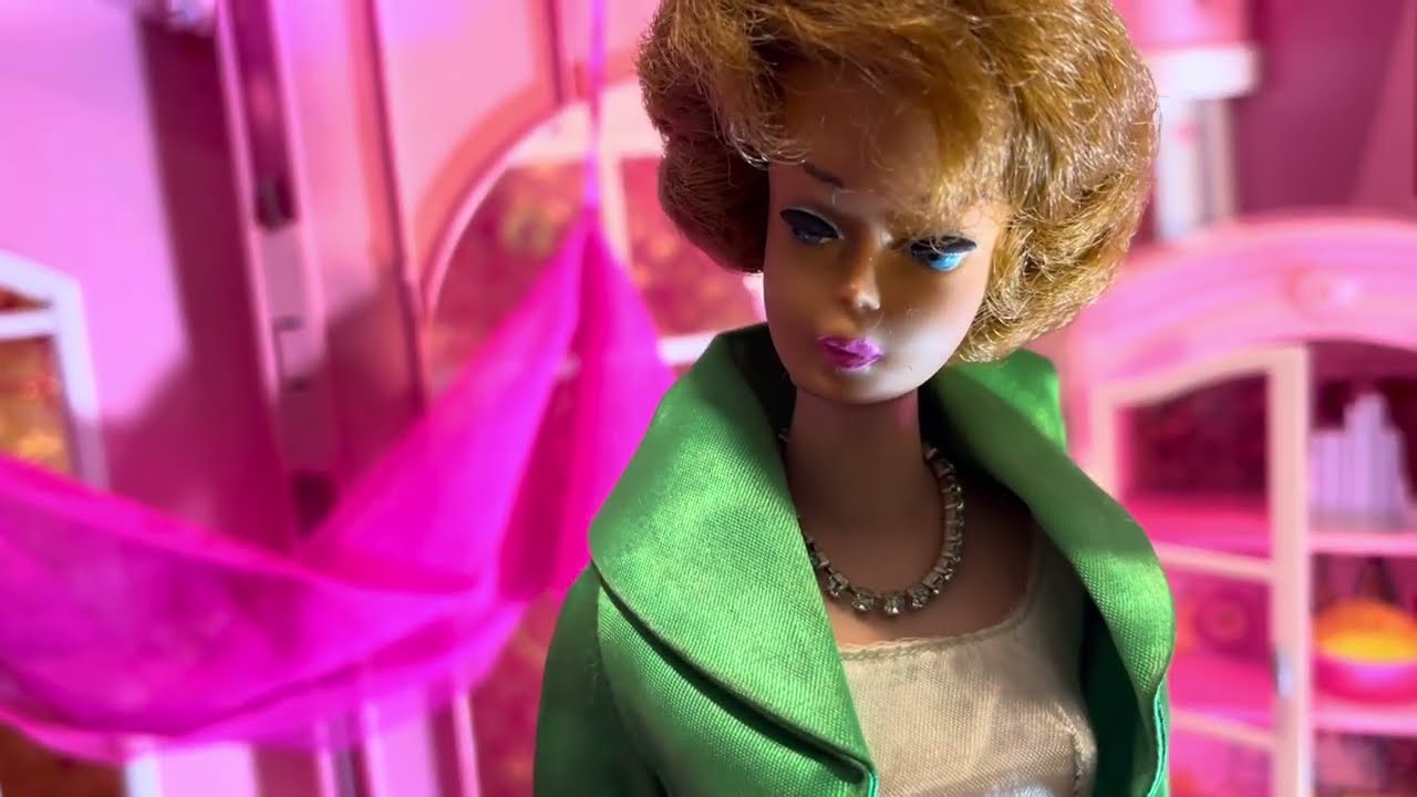 BUBBLECUT BARBIE! CLOSEUP! 🦋 1961 ~ 1967! 🦋🦋