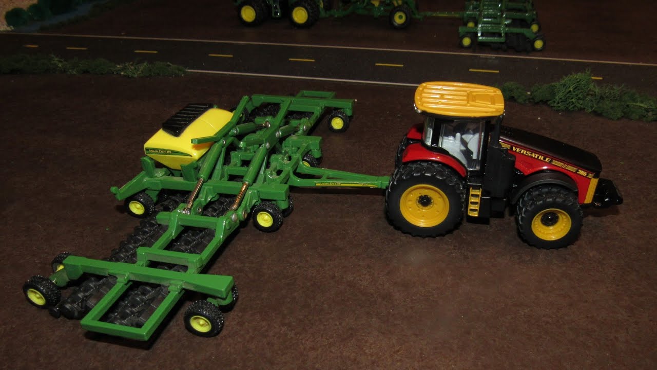 1/64 farm toys Versatile 365 tractor 