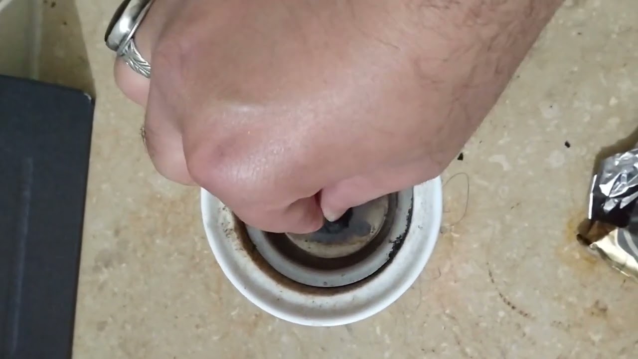 Bakhoor Oud Aswad By Surrati