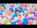 Kids Play Slide Rainbow Colors Balls indoor playground! Kids Wheels on the Bus Song Children