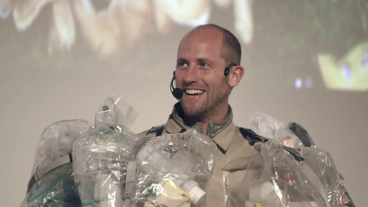 Trashtalk with activist Rob Greenfield in Vienna, May 2nd 2017, Gartenbaukino