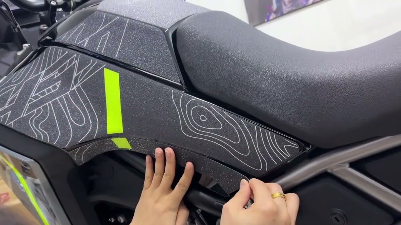 For CFMOTO 450MT 450 MT 2024 Motorcycle Anti Slip Fuel Tank Pad Sid