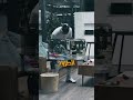 الروبوت ده حرفيًا هياخد وظيفتك قريب #robot #trending #shorts #غرائب