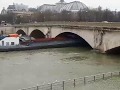 Péniche sur la seine