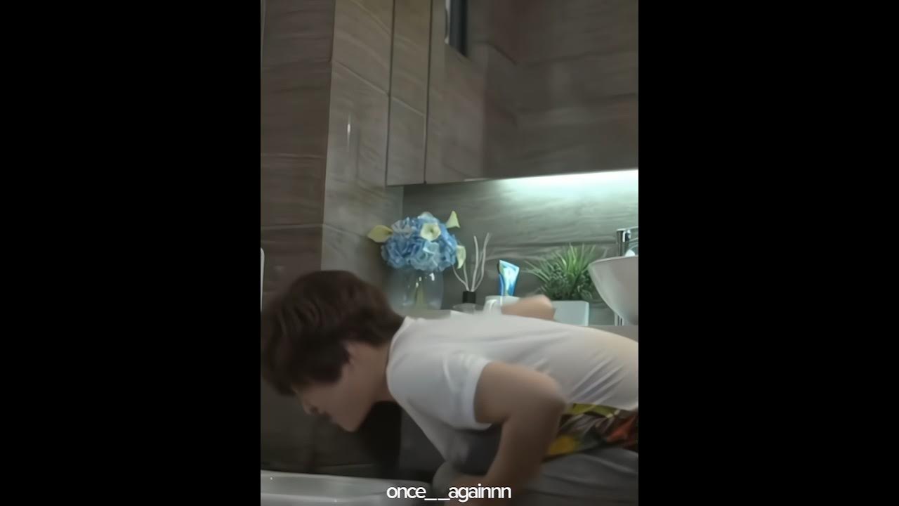 She has #morningsickness 22 #pregnancy #vomiting #呕吐 #孕吐 #怀孕 #feelsick #pregnant #chinadrama She has #morningsickness 22 #pregnancy #vomiting #呕吐 #孕吐 #怀孕 #feelsick #pregnant #chinadrama