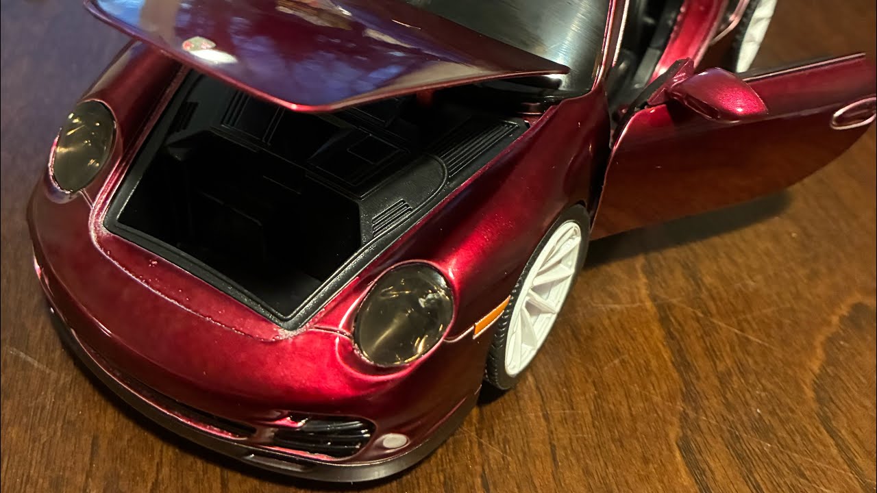 Pink Slips Porsche unboxing.