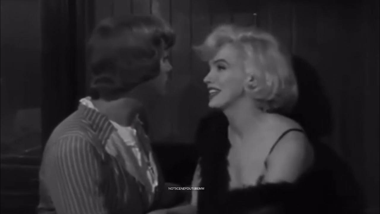 Some like it hot musical. With me now some like. Фотосессия в стиле в джазе только девушки. Тони кертис в джазе только девушки. Митци гейнор в джазе только девушки.