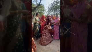 Angana Mein Saiya Swimming Pool Banvayha Sange Sange Nahail Jaaye Khube Maja Liha