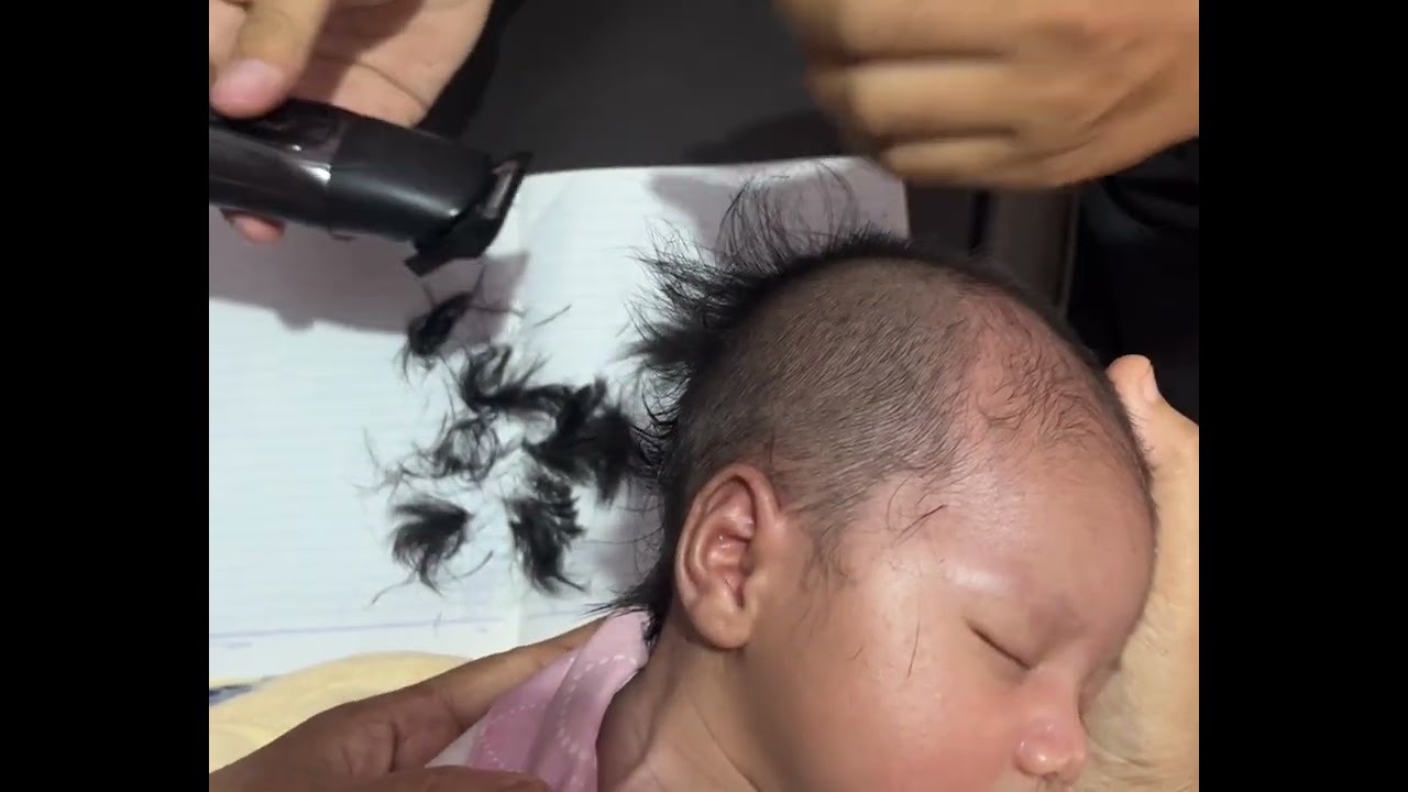 |EDISI CUKUR RAMBUT PERTAMA ADIK| setelah 40 hari. masyaallah jadi anak yang sholeh arjunaku🙏🏻🥰