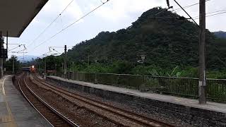R120  6901次  通過牡丹站