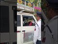 गाड़ी के पीछे ये क्या-क्या लिखवा लेते हैं लोग 😅 #TrafficRules #drivingrules #shorts