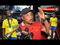 MCHUNGAJI WA SIMBA APAGAWA NA WACHEZAJI WA MAMELODI KUTUA SIMBA MCHUNGAJI WA SIMBA APAGAWA NA WACHEZAJI WA MAMELODI KUTUA SIMBA