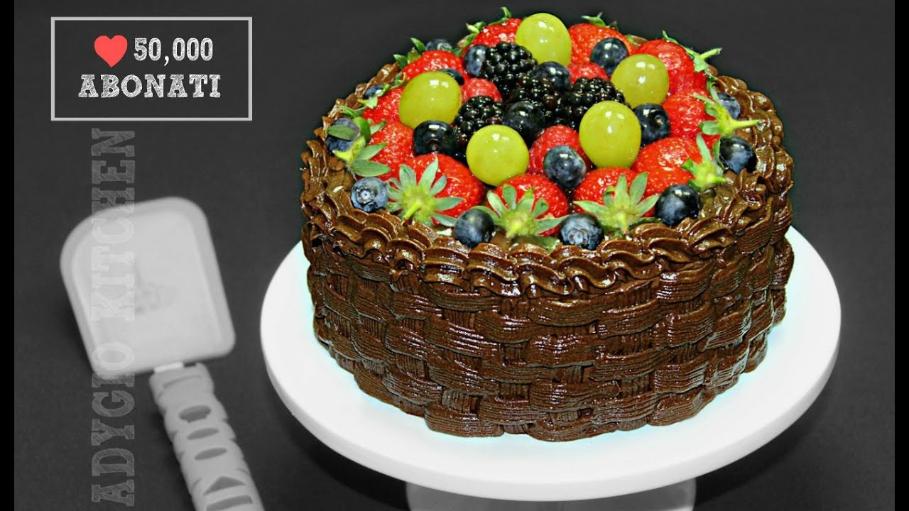 Tort De Ciocolata Cosulet Cu Fructe Adygio Kitchen Youtube