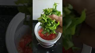 పాలకు చట్నీ.#recipe #cooking #food #foodie #yummy #delicious #shorts #youtubeshorts #quickrecipes
