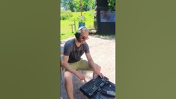 Beats at cool places | Digitone / Syntakt | Neon Jams