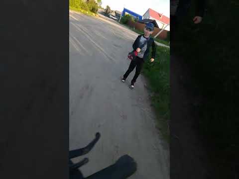 чел который блюёт - YouTube