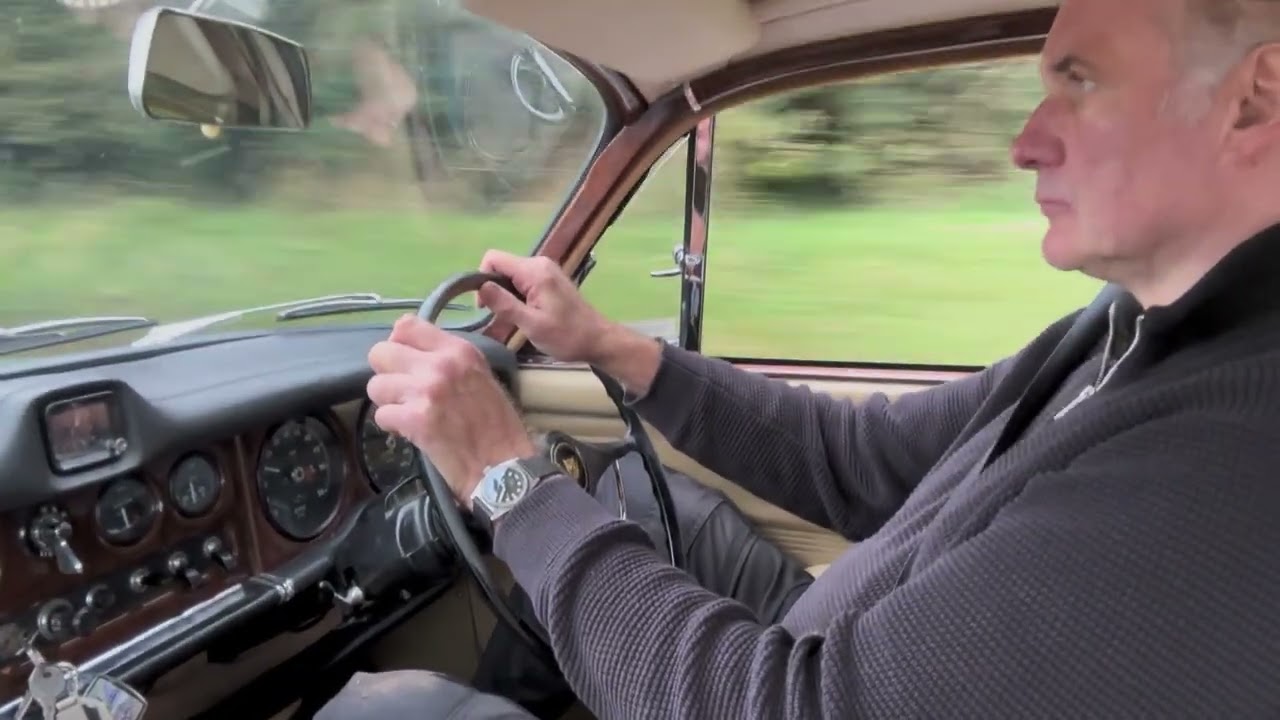 motodrome 1968 Jaguar 420 manual overdrive  for sale starting, idling, driving