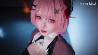 The pink-haired succubus came - Cosplay by Maki小姬 | #cosplayshorts #chinacosplay