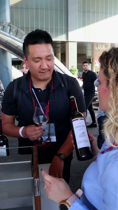 Don't Be This Guy | Wine Tasting Don'ts #shorts