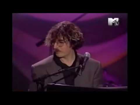 Charly García - Rezo por vos (MTV Unplugged) (HQ)