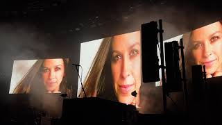 Alanis Morissette live from Paris Bercy Opening + All I Really Want + Hand In My Pocket 06/16/2022