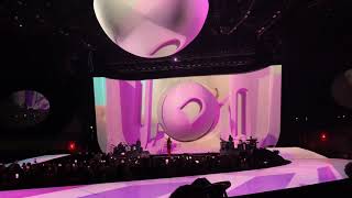 Download Lagu Ariana Grande - No Tears Left To Cry (Sweetener World Tour) MP3 Download Lagu Ariana Grande - No Tears Left To Cry (Sweetener World Tour) MP3