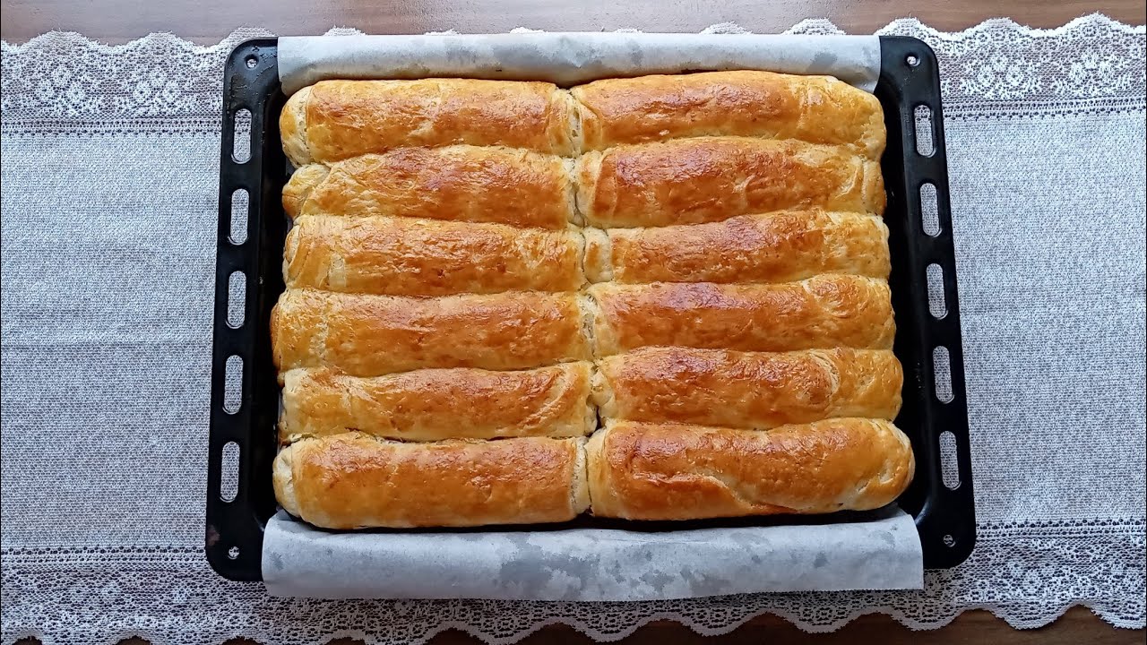 Банички с мая