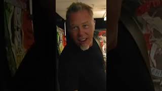 JAMES HETFIELD MAKES KIRK HAMMETT LAUGH #METALLICA #shorts