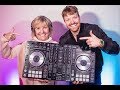 I TAUGHT MY MUM HOW TO DJ! - FIRST DJ LESSON