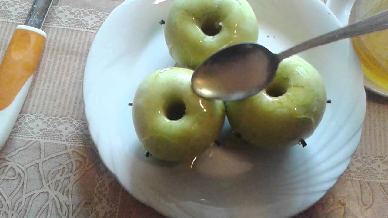 Рецепт. Яблоки запечёные с мёдом и корицей.
