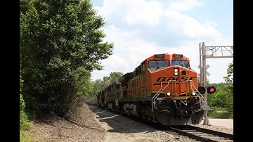 NS 61F with a BNSF Leader on the SWP Railroad