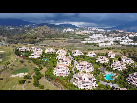 Полет над Capanes del Golf – жилой комплекс в Испании | Марбелья, Коста дель Соль
